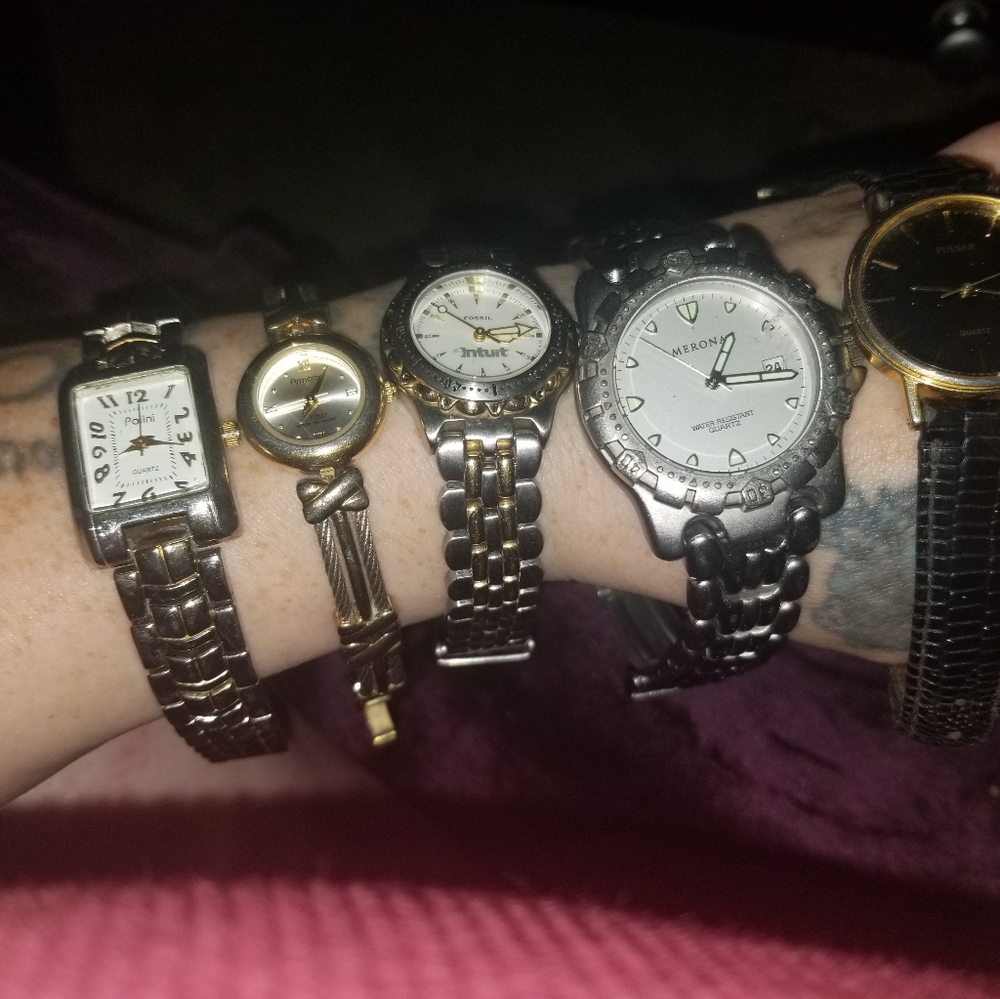 Watches - Picture 2 of 4